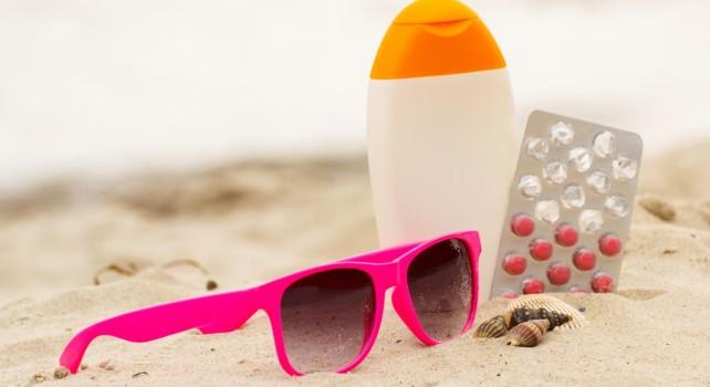 Si tomas el sol en verano cuidado con los antibióticos y los anticonceptivos